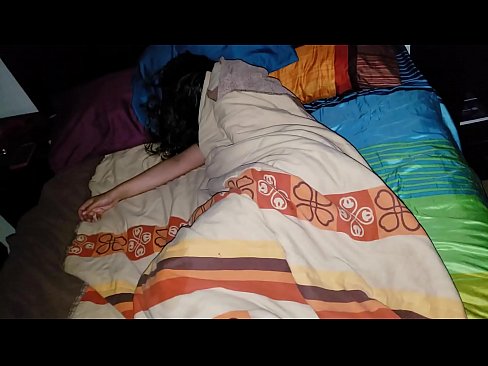 ❤️ Üvey oğul, genç üvey annesini uyurken azarlıyor. Porno tr.makesexnotwar.ru ❌❤
